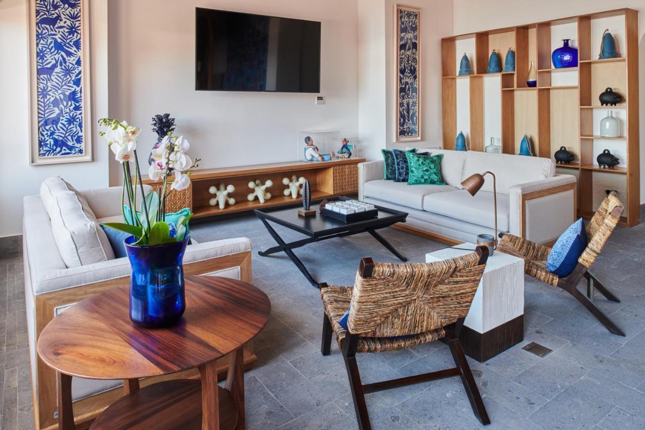 פוארטו ואלארטה Hotel Luxury Patio Azul (Adults Only) מראה חיצוני תמונה The living room of a suite at the hotel